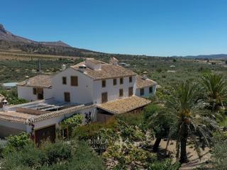 Casa a Diseminados solana. Hostal rural con 13 dorm. y 9 baños en velez blanco almería