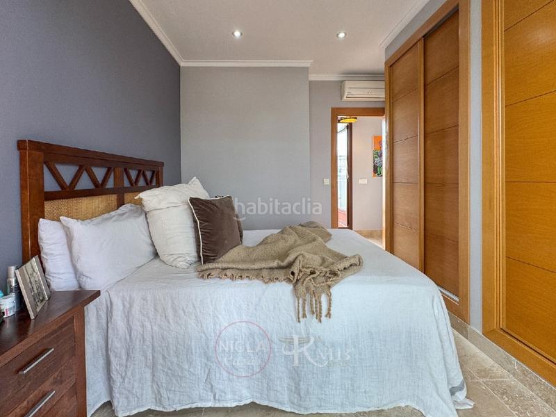 Foto 97f1c570-dbe2-4d7b-9d3d-35f4bbc26177. Apartament amb piscina a Las Salinas Vera