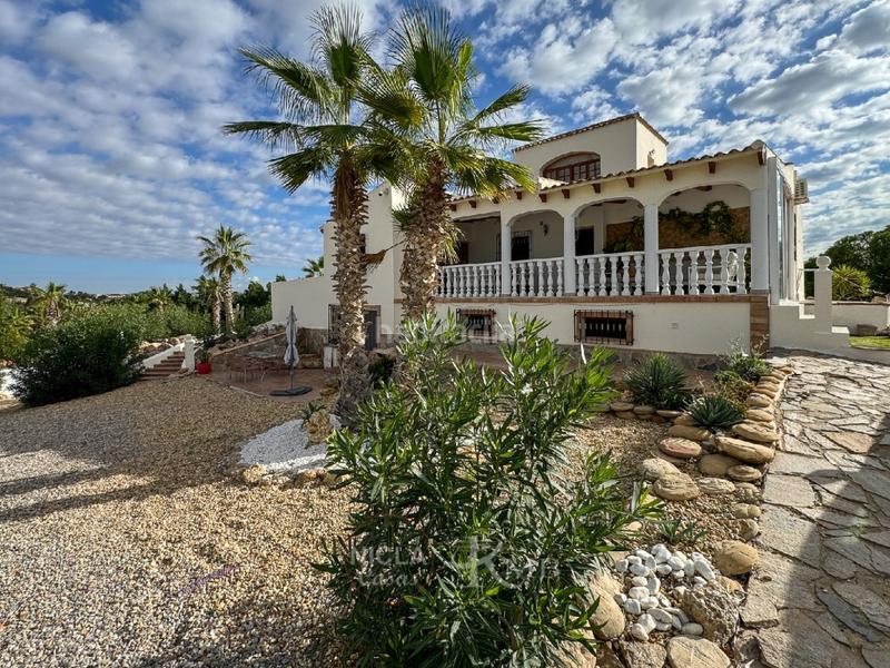 Foto 0dab9f0c-8aba-448f-ab25-8ab4a8e6f142. House with heating pool in Vera ciudad Vera