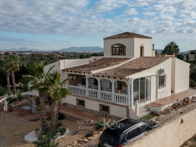 Foto 26e3cee7-d970-4531-99d4-f15240a71b14. House with heating pool in Vera ciudad Vera