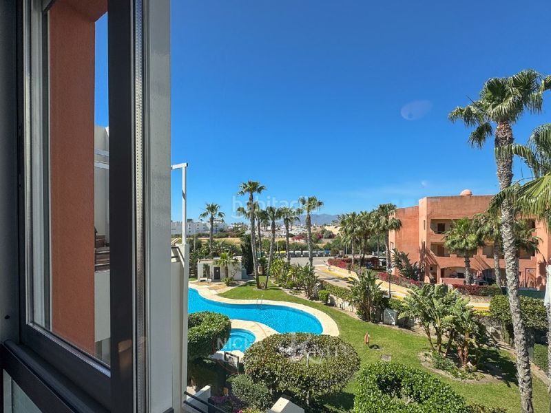 Foto 40ba5420-cb72-4109-9843-175622d02feb. Apartament amb piscina a Cala Marqués Vera