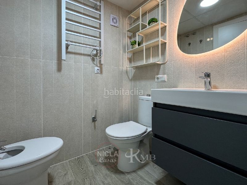 Foto bc5a5d41-7949-42cd-b0c4-29f484d4667f. Apartament amb piscina a Cala Marqués Vera