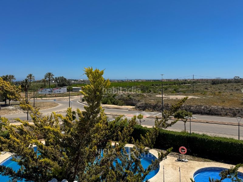 Foto d03dd59f-6661-4fe6-a2c9-04ce140cd80d. Dúplex amb piscina a Lomas del Mar Vera