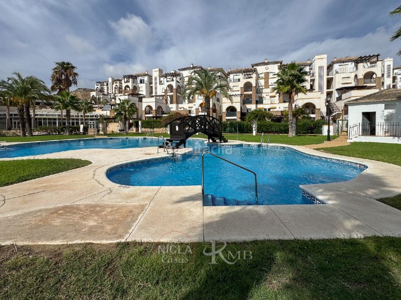 Foto d80851e3-71fd-49ea-85a1-36a043679b8f. Apartament amb piscina a Las Salinas Vera