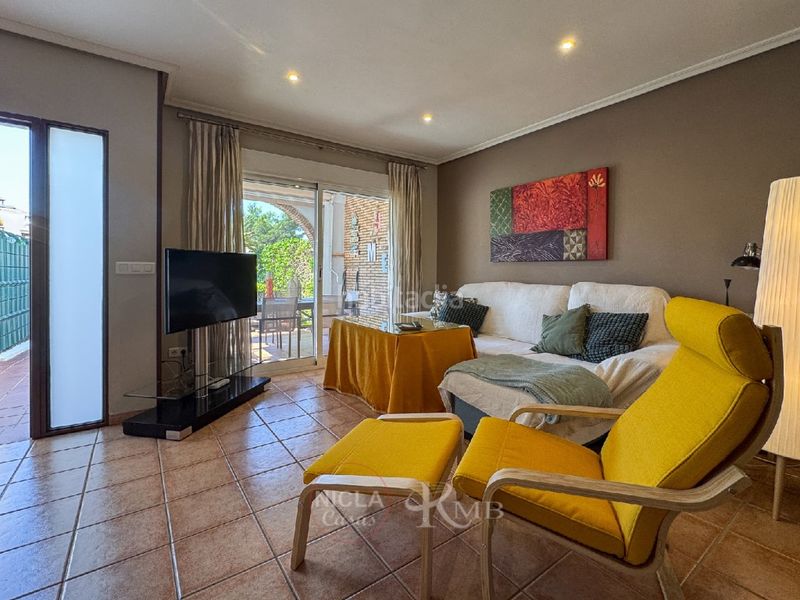 Foto dc7bcf86-9418-4890-b951-5657896d34f4. Duplex con piscina in Lomas del Mar Vera