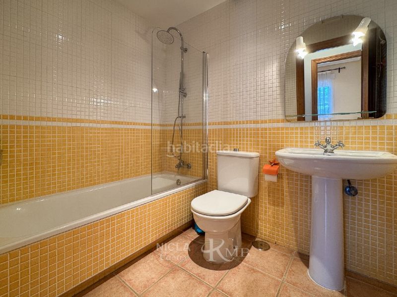 Foto aea2c174-1c20-433b-81d4-77e01c459d4f. Apartament amb piscina a Las Salinas Vera