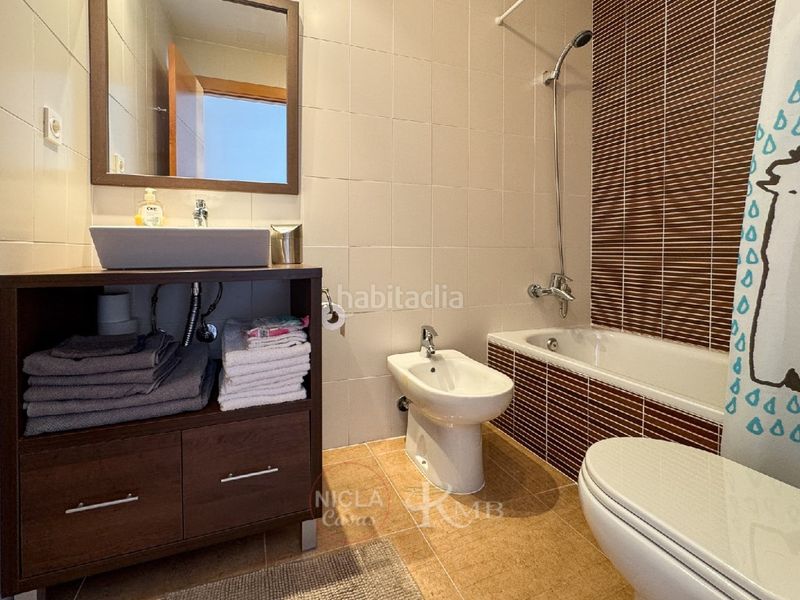 Foto c79941d1-3a9e-4a13-8c00-79b2e978c112. Apartament amb piscina a Las Salinas Vera