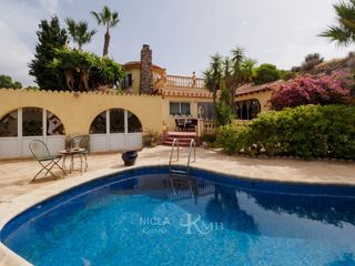 Xalet a Los Collados-Los Geraneos. Villa con 2 dormitorios y piscina en águilas murcia