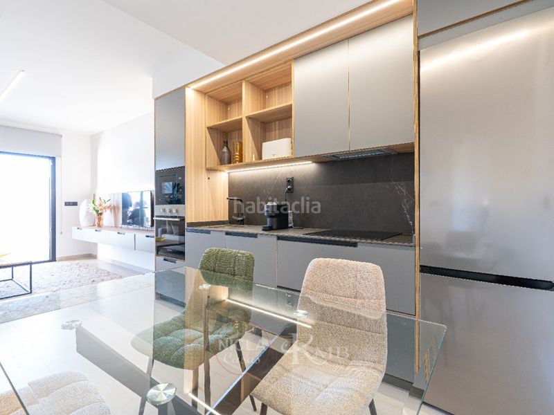 Foto 4b8a4d51-f17e-401b-9b44-3e7c201c671f. Apartament amb piscina a Las Salinas Vera