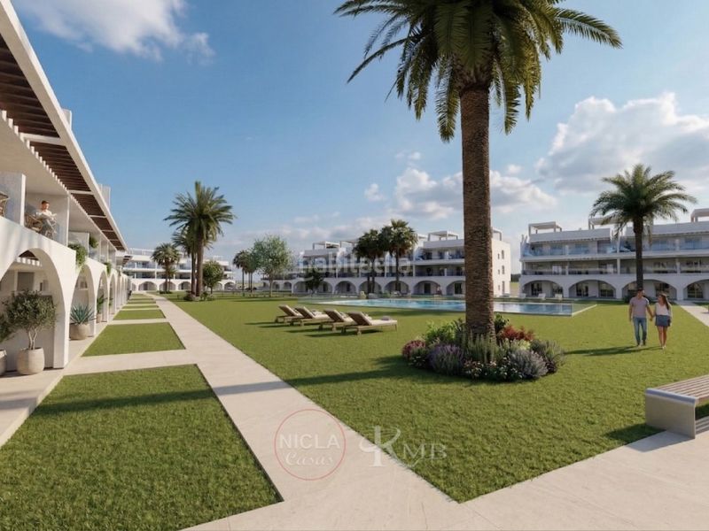 Foto eca648d2-8a9b-49a2-b02a-948591b5a9db. Apartament amb piscina a Las Salinas Vera