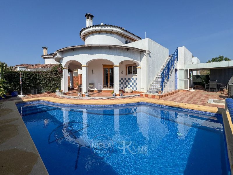 Foto e2fda079-a834-4650-ab5a-443402ed836a. Casa amb piscina a Vera playa naturista Vera