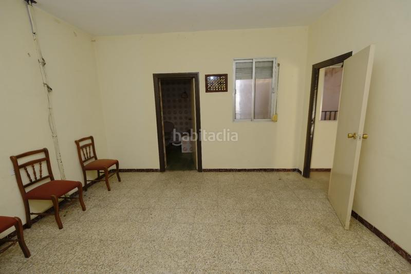 Foto 45db6122-517e-4962-a6ea-998d2b03ba13. Local comercial bar zona silos con vivienda en La Paz Alcalá de Guadaira