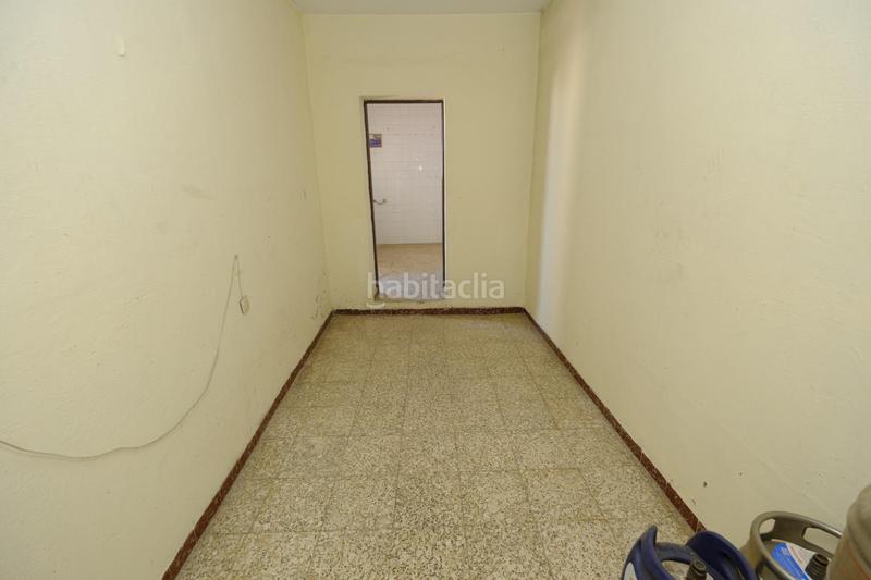 Foto 70aa37a5-1632-4eee-ad3c-08213e1515bb. Local comercial bar zona silos con vivienda en La Paz Alcalá de Guadaira