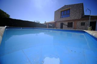 Xalet a La Paz. Chalet de una planta en urbanización las encinas
