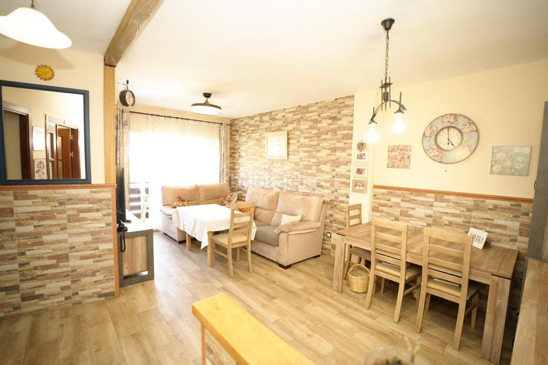 Foto bfc8beef-ef7c-4cd1-a894-39ffbb87f792. Pis amb aparcament piscina a Nueva Alcalá Alcalá de Guadaira