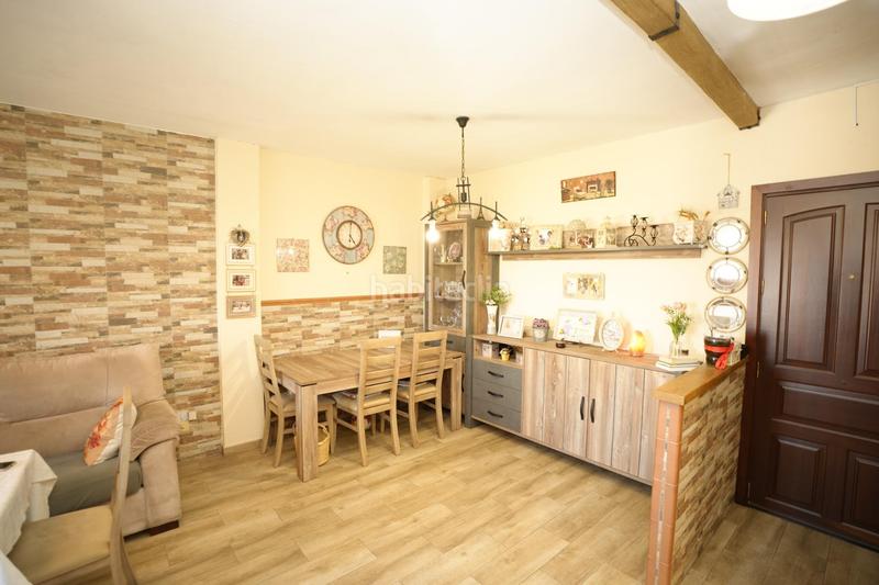 Foto fd0587f2-ca94-41e3-96f2-ad95b0e95856. Pis amb aparcament piscina a Nueva Alcalá Alcalá de Guadaira