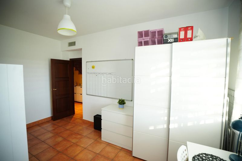Foto 0c009c31-40b3-4ad0-b89b-de9fb0257a5b. Casa amb aparcament a Nueva Alcalá Alcalá de Guadaira