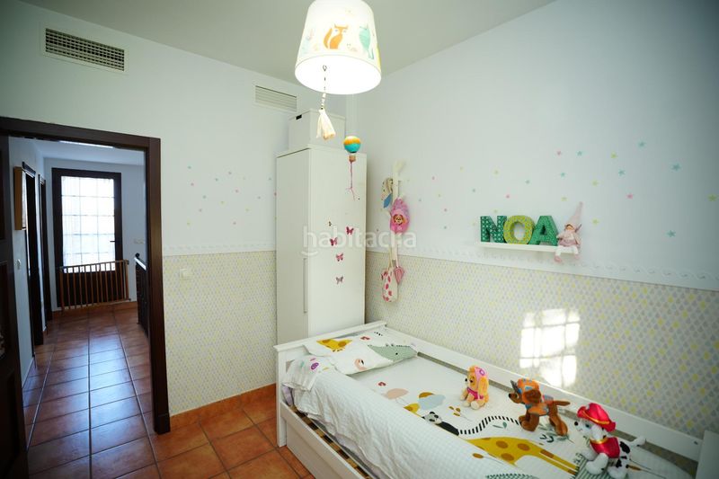 Foto 1c701a2e-24d5-4bda-9fb3-ac6a57feec7a. Casa amb aparcament a Nueva Alcalá Alcalá de Guadaira