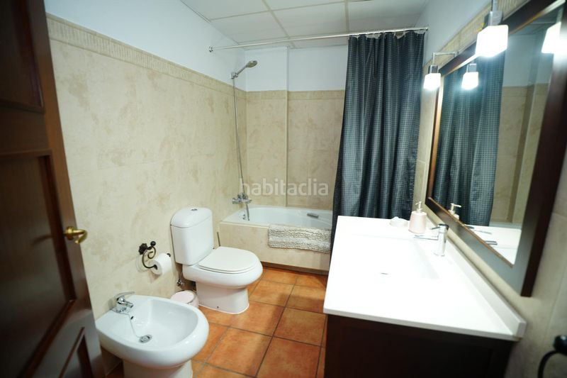 Foto 2f073d2b-9f34-4f43-96c6-2cc70451a40a. Casa amb aparcament a Nueva Alcalá Alcalá de Guadaira