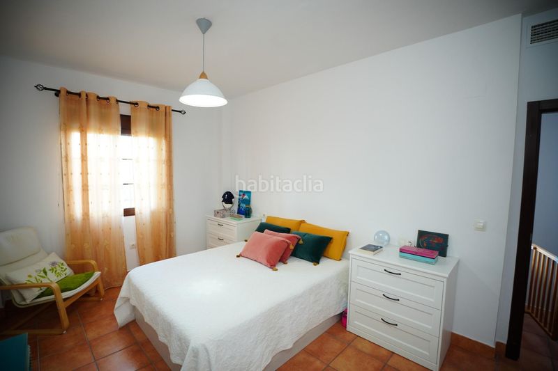 Foto 7e8845d1-80b7-41ab-91c0-e8d3ea0527e2. Casa amb aparcament a Nueva Alcalá Alcalá de Guadaira