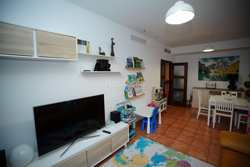 Foto b030943d-df2f-4146-a72e-54b899965453. Casa amb aparcament a Nueva Alcalá Alcalá de Guadaira