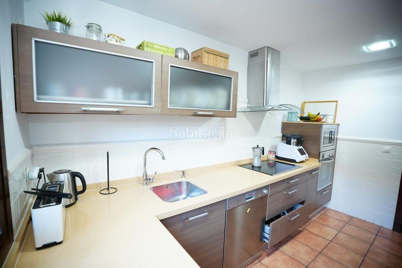 Foto c9de8143-19ba-49d1-bbf9-3ac784c83358. Casa amb aparcament a Nueva Alcalá Alcalá de Guadaira