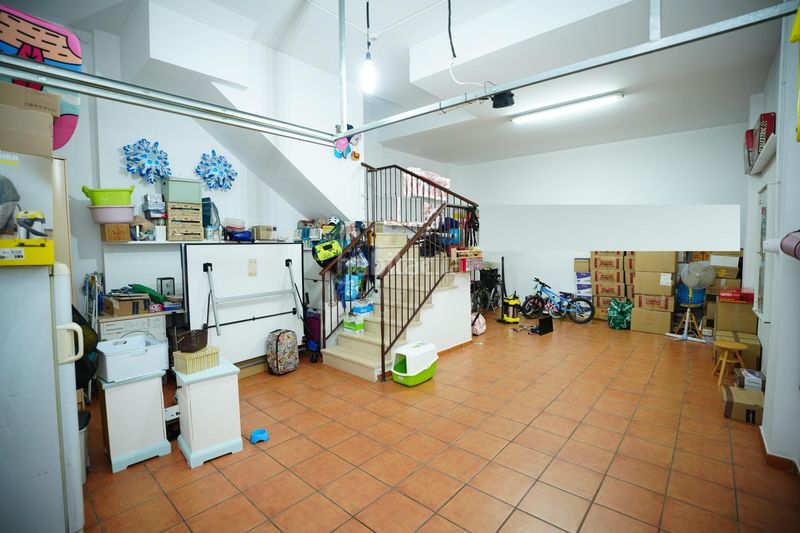 Foto f3dae8a1-9d4f-4c30-a787-2be9473144a2. Casa amb aparcament a Nueva Alcalá Alcalá de Guadaira