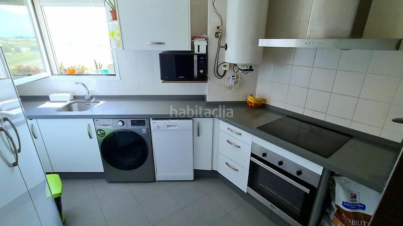 Foto 73559812-e11d-472a-a15d-f6a244522a00. Location appartement avec parking dans Entrenúcleos Dos Hermanas