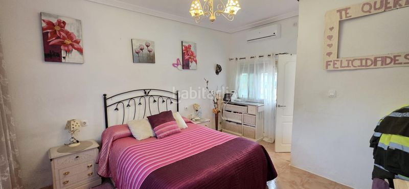 Foto d94eb640-1dd2-4f11-b1fd-1e99f4a09a61. Chalet con piscina in Oromana Alcalá de Guadaira