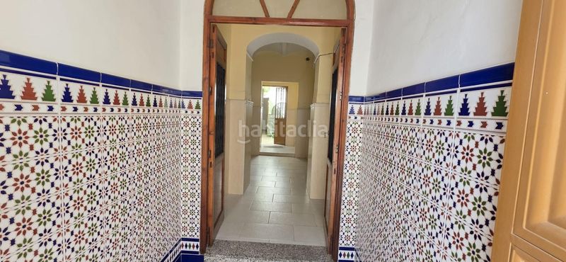 Foto 1189f1f3-07b9-4276-a22e-ae4d67a520fe. Casa amb aparcament a Nueva Alcalá Alcalá de Guadaira