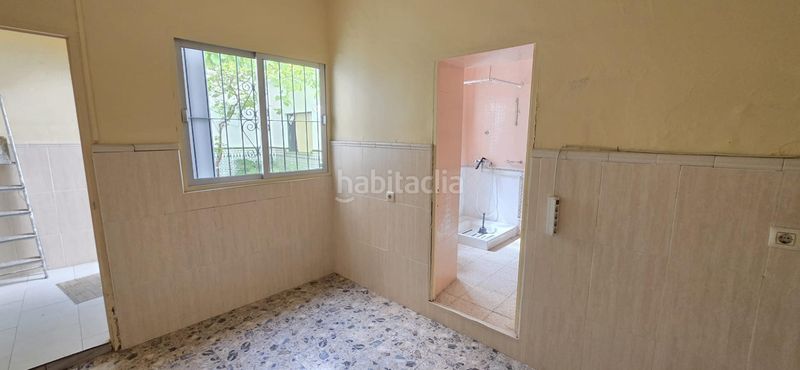 Foto be2246c4-3d83-4d39-ac19-e4c7e4948a5d. Casa amb aparcament a Nueva Alcalá Alcalá de Guadaira