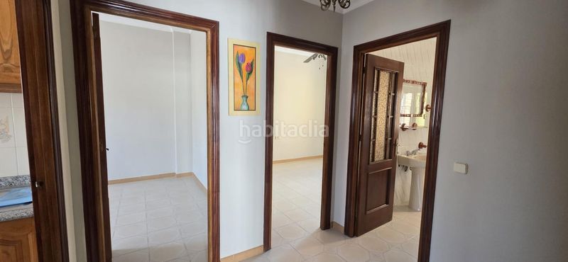 Foto ce2baed2-8c8c-4b9d-8836-22fa1f95bace. Casa amb aparcament a Nueva Alcalá Alcalá de Guadaira