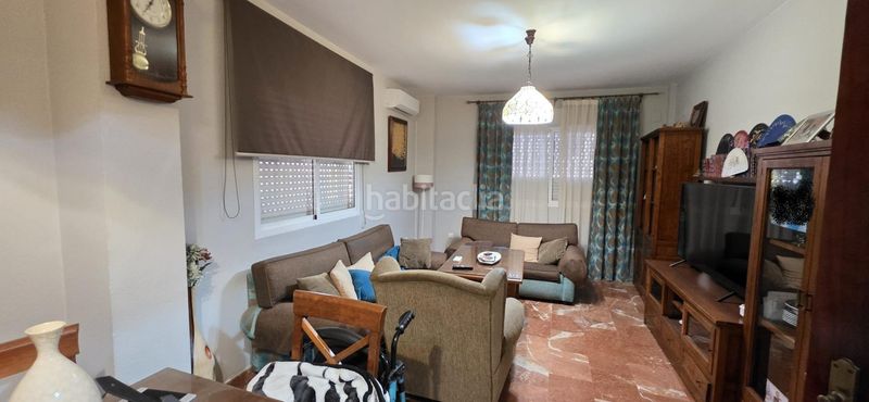 Foto c7f46d19-e62f-4db5-ba9b-3e35b0850283. Casa amb aparcament a Centro Alcalá de Guadaira