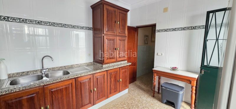Foto 7849a947-a2a8-455d-be99-4bba45a0be44. Casa amb aparcament a Centro Alcalá de Guadaira