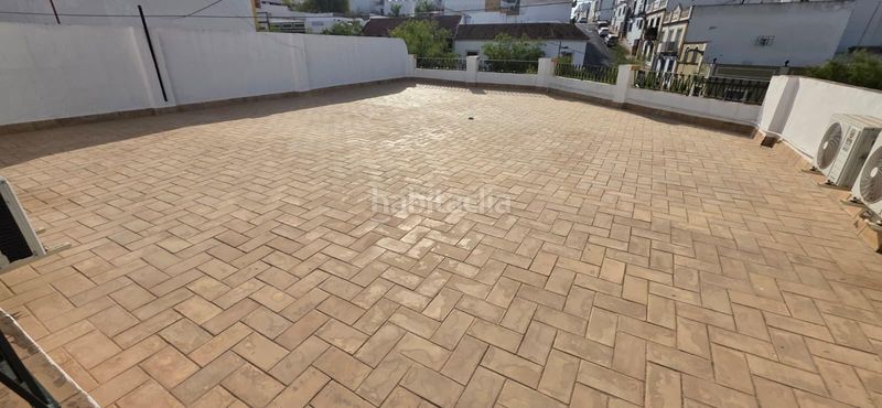 Foto a5626aad-a8f3-41b3-b477-78614594aa77. Casa amb aparcament a Centro Alcalá de Guadaira