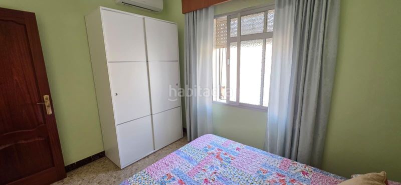 Foto a811ac56-b99b-4ad5-91f5-913f84b0006f. Casa amb aparcament a Centro Alcalá de Guadaira