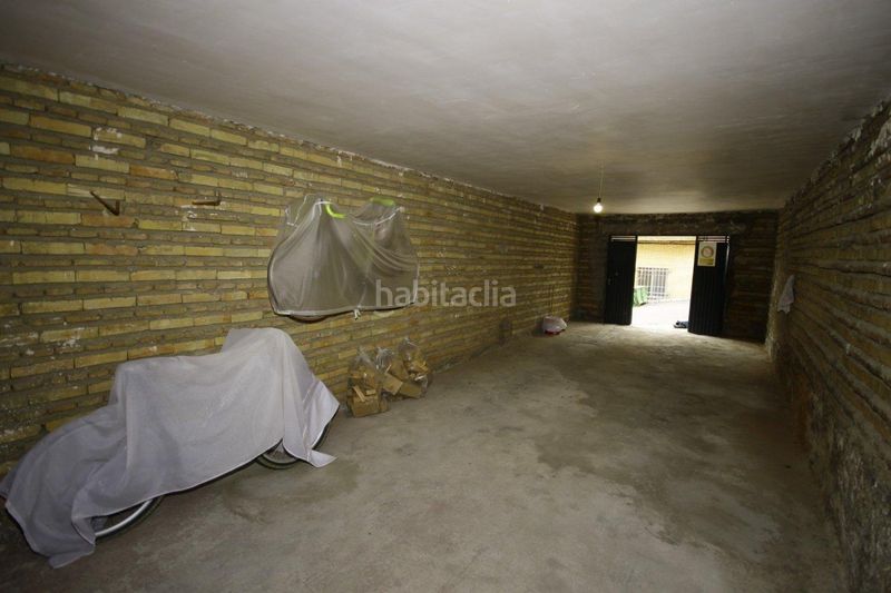 Foto ed3c8fde-7045-4b16-9dc3-47e0ae0693e6. Casa amb aparcament a Centro Alcalá de Guadaira