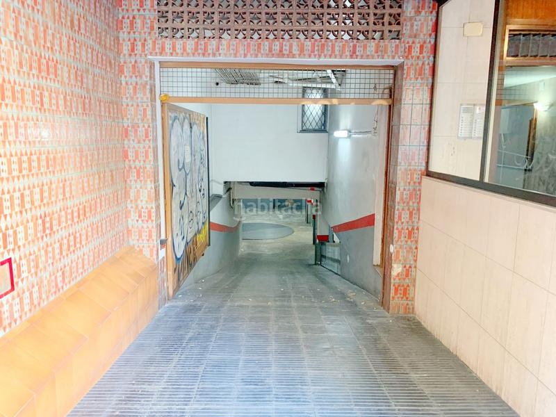 Foto 1466d4a8-94fd-4989-93a8-cea38015fcda. Car parking in Sant Antoni Barcelona