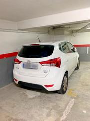 Aparcament cotxe  Carrer de sepúlveda. Parking para coche pequeño
