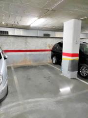Parking voiture à Santa Eulàlia. Plaza pk coche mediano