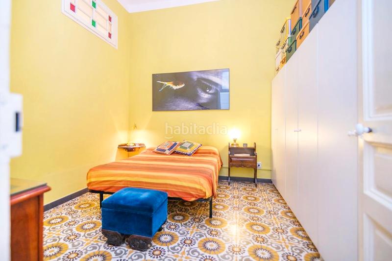 Foto 0cc29bbe-f6d0-4107-a3db-e2c6e5f43414. Piso vivienda con encanto con ascensor en Raval Barcelona