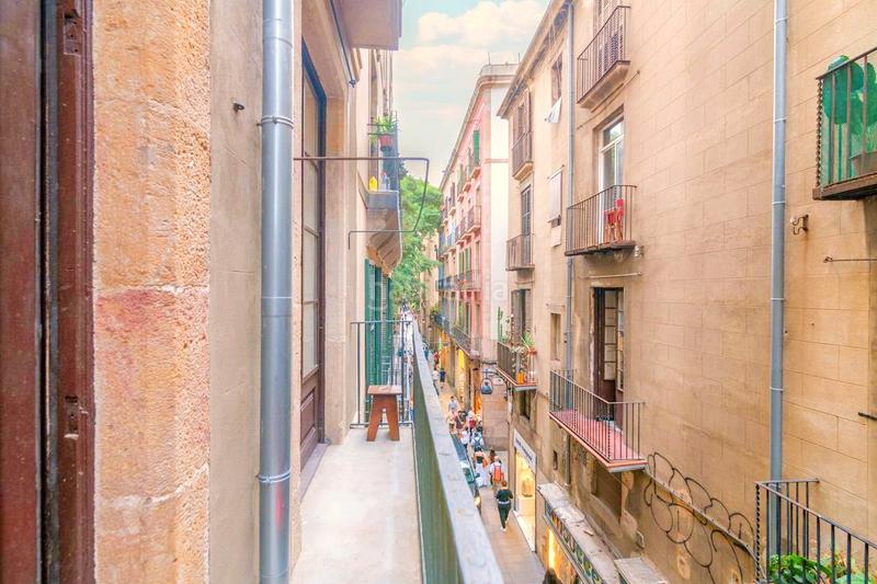 Foto 121c6ed9-72f0-470b-93d3-280b4006d04e. Piso vivienda con encanto con ascensor en Raval Barcelona