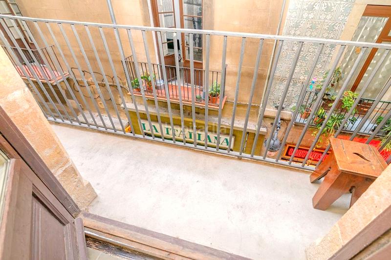 Foto 88fe5b47-ab3c-4d56-8cfa-70ffeea77135. Piso vivienda con encanto con ascensor en Raval Barcelona