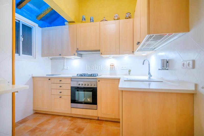 Foto bbe9e32a-38f9-463d-95f7-587b9b7c129e. Piso vivienda con encanto con ascensor en Raval Barcelona