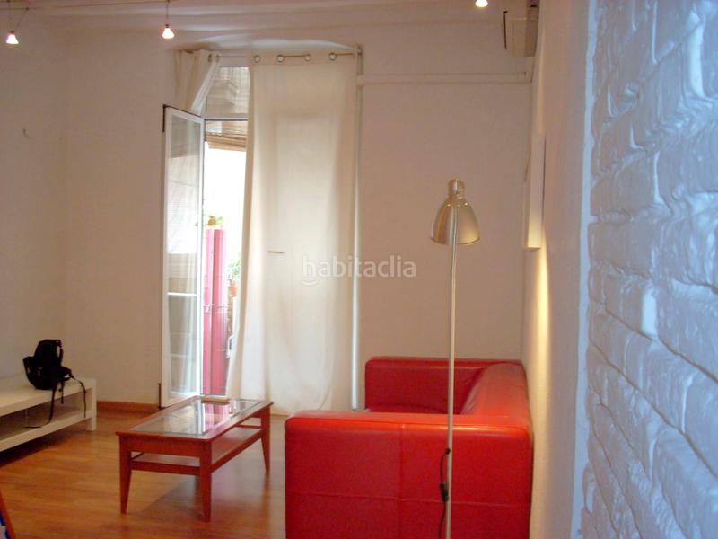 Foto 5f9ba8ad-22ec-4276-a15f-84ad9d105f1f. Loft a Raval Barcelona