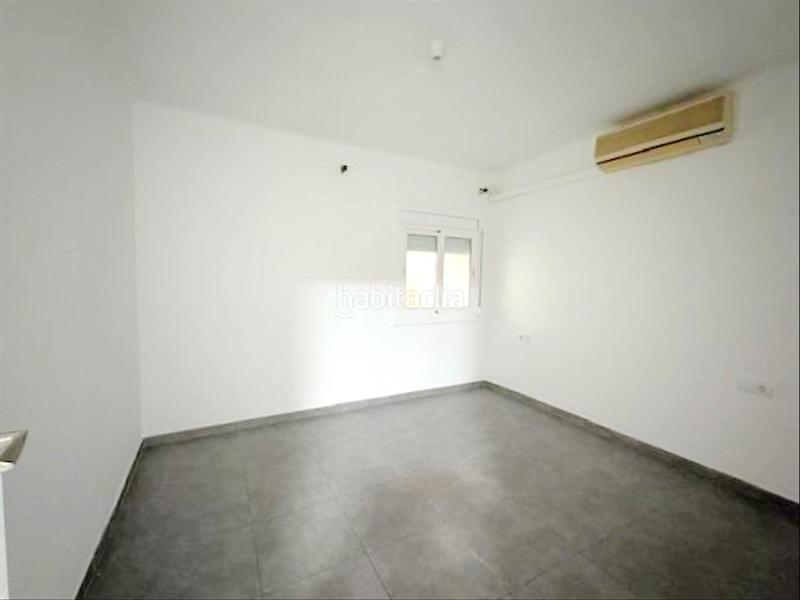 Foto 35cb8a73-b581-4e0b-b649-a10fd42d7207. Pis a Can Vidalet Esplugues de Llobregat