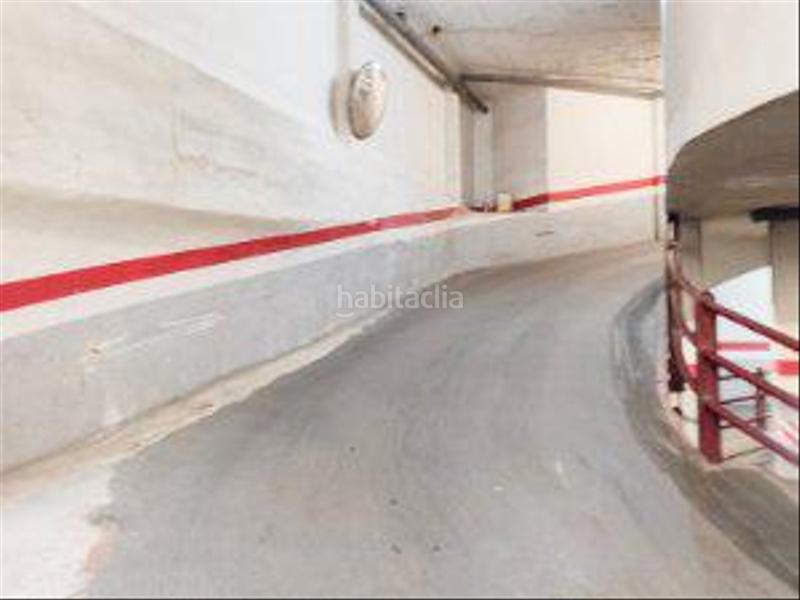 Foto ecc53fc2-3f8c-484a-b59f-f4dfae24fdf4. Aparcament cotxe a carrer de maluquer 1 a Santa Eulàlia Hospitalet de Llobregat (L´)