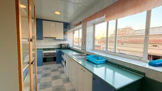 Pis  Carrer mare de déu dels desemparats. Ático de 2 dormitorios, todo refromado