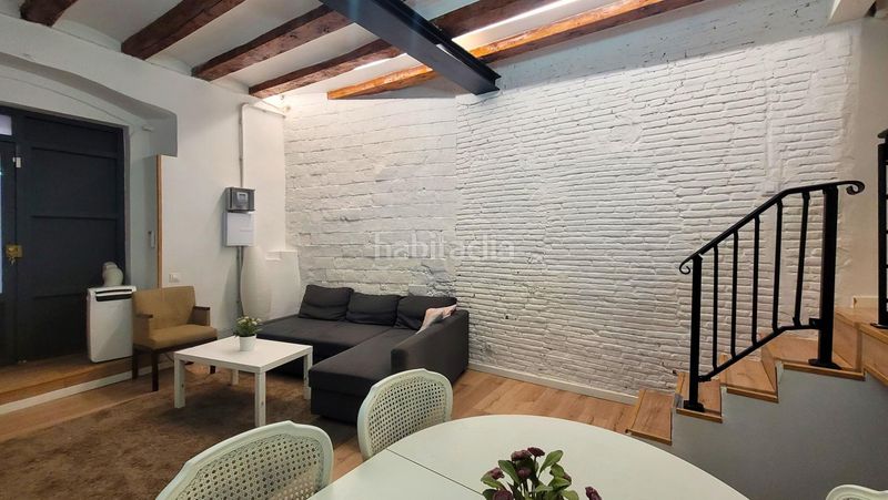 Foto 8b740150-a3e8-4c86-9520-0630198b4ee0. Local comercial a Raval Barcelona