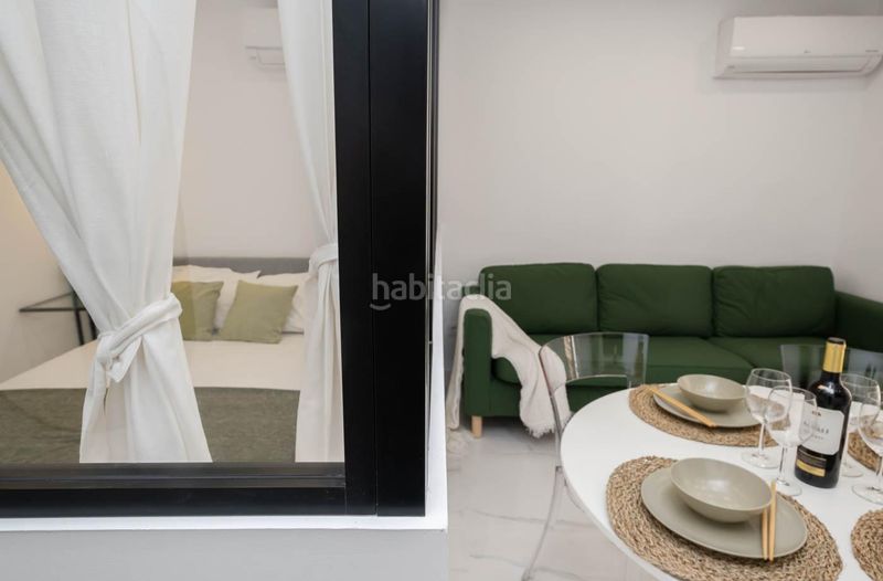 Foto 8f0459e5-cb00-48b9-8bad-32afb2d9924e. Pis a Raval Barcelona